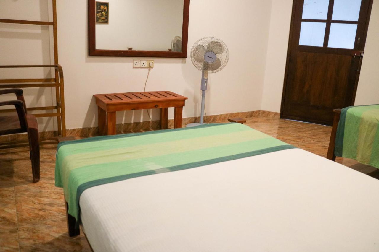 Thidasa Holiday Resort Anuradhapura Buitenkant foto