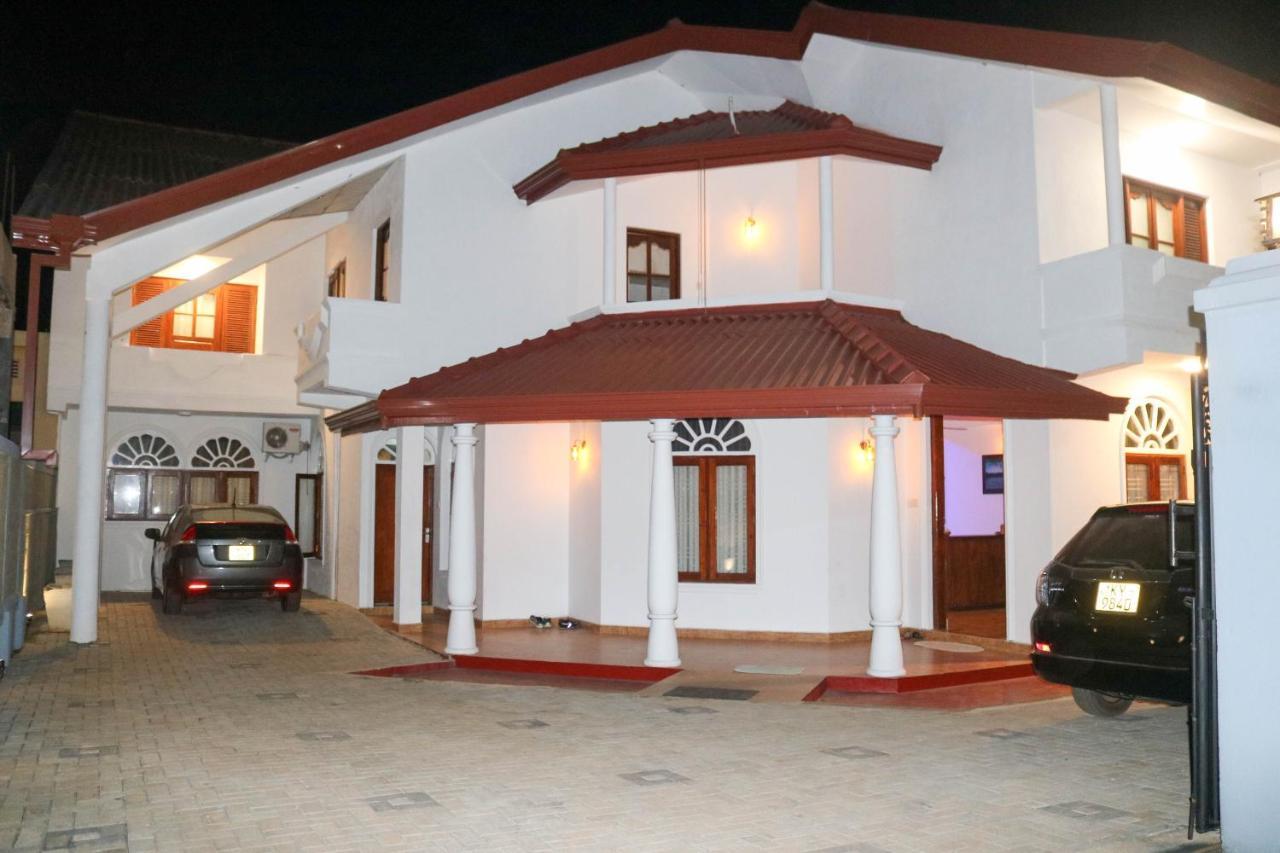 Thidasa Holiday Resort Anuradhapura Buitenkant foto