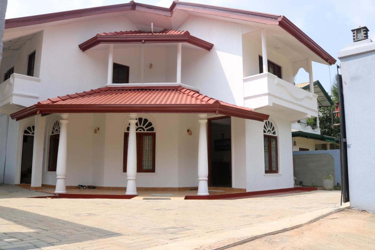 Thidasa Holiday Resort Anuradhapura Buitenkant foto