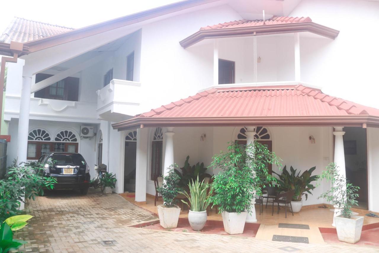 Thidasa Holiday Resort Anuradhapura Buitenkant foto